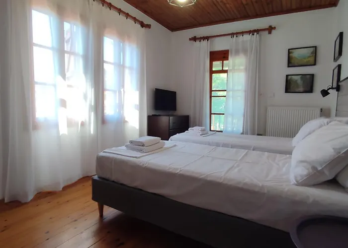 Villa Maion: Traditional House - Old Village Nikiti (Sithonia)